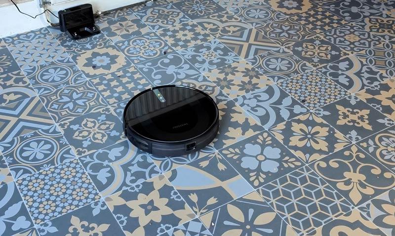 850T robot vacuum floor after cleaning.jpg