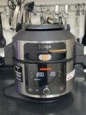 Ninja Foodi 11-in-1 SmartLid 6L Multi-Cooker OL550UK Pressure Cooker Air Fryer